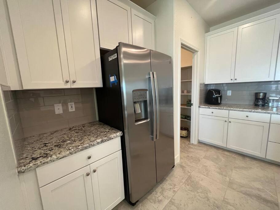 Brand-New, Beautiful & Stylish Home In Sacramento! Экстерьер фото